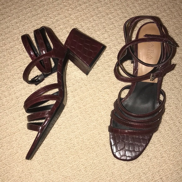 burgundy sandals low heel